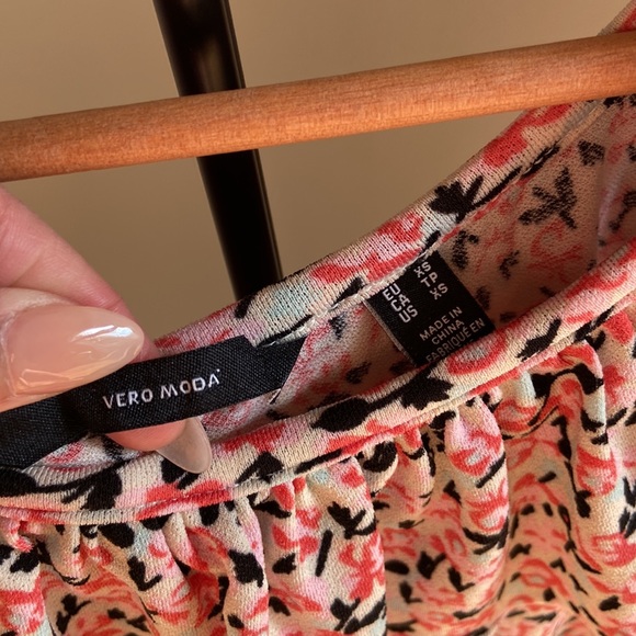 Vero Moda XS Floral Dress - Picture 3 of 6